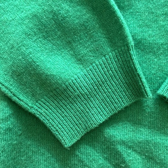 J Crew Italian Cashmere Green Sweater size XS. - Picture 5 of 13